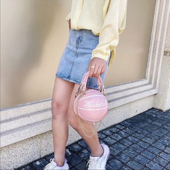 🎉HP🎉 Light Pink Vegan Leather Basketball Bag - Picture 2 of 2